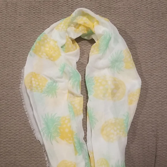 Pineapple Fashion Scarf - Picture 2 of 8
